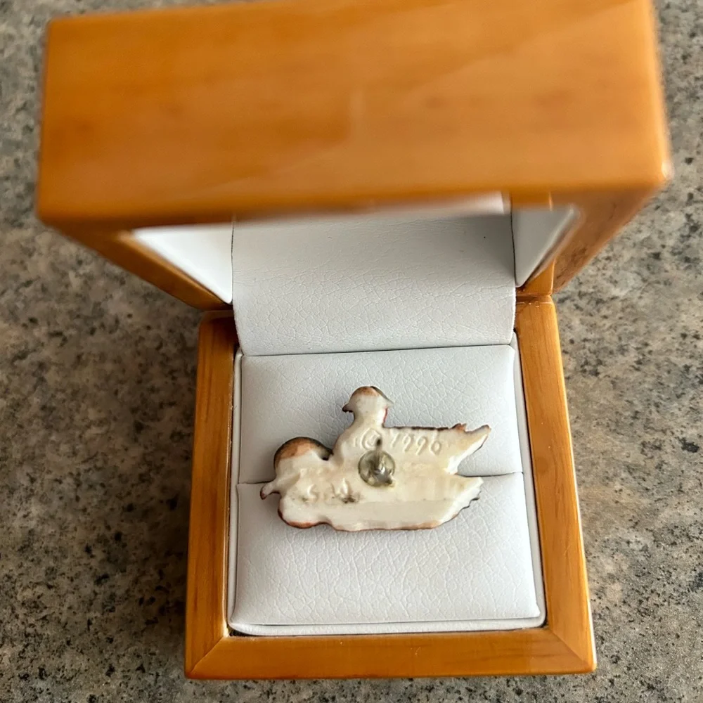 🦆 Duck Wood Duck of Elk Antler, Montana Handmade Hat or Lapel Pin, NWOT